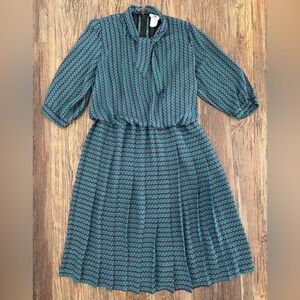 Vtg CB New York Secretary Dress Womens Size 16WP Neck Scarf Pleated Made In USA